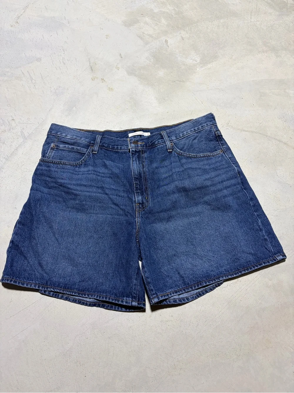 Levi’s ‘94 baggy shorts blue denim jean shorts 34